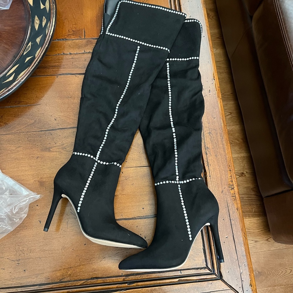 Jessica Simpson Size 6 Suede and Rhinestone Knee Boots